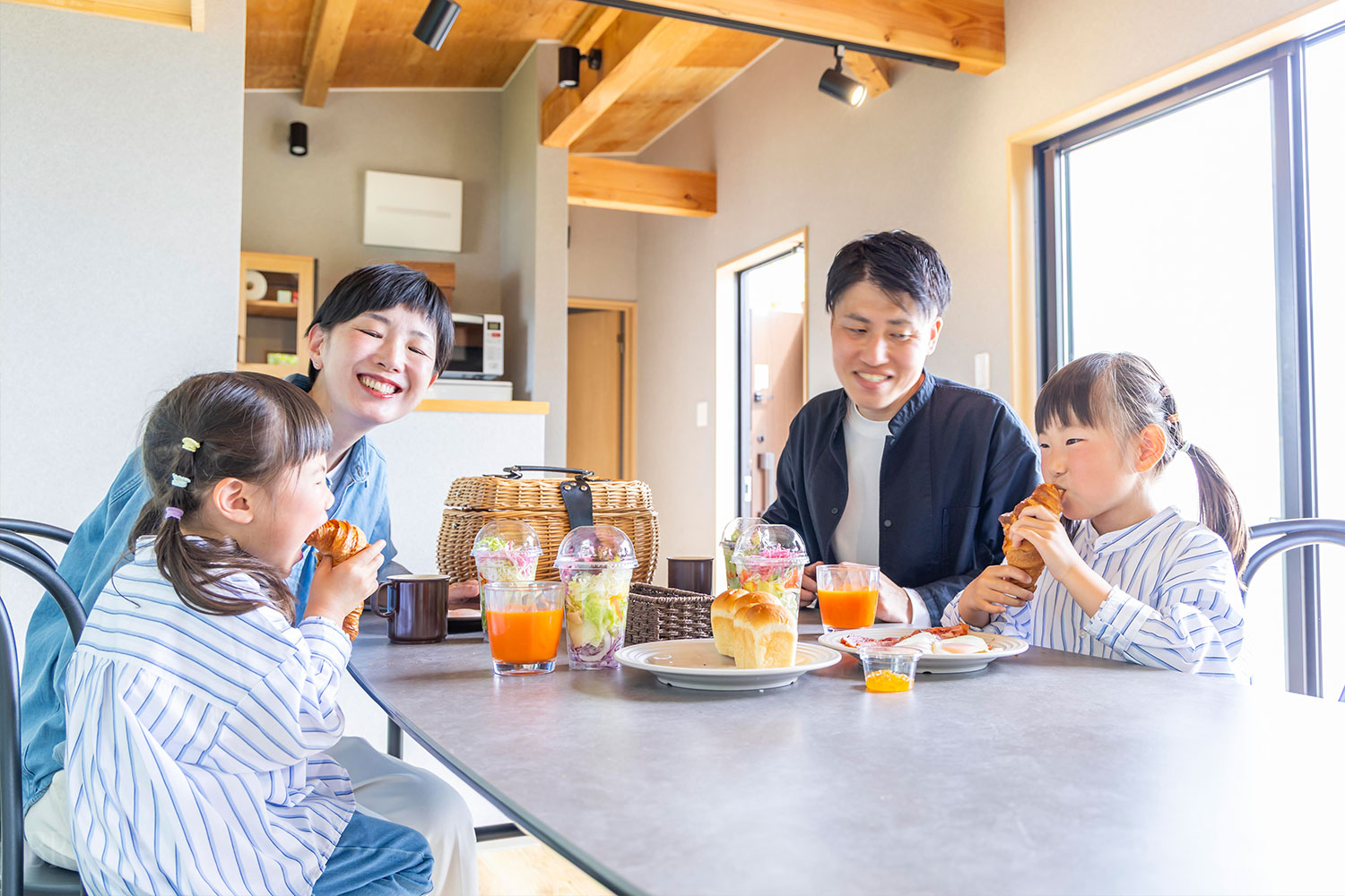 朝食
